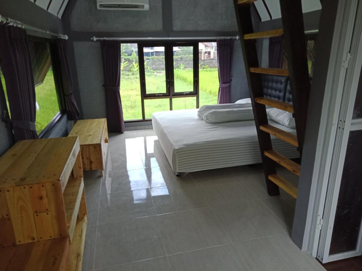 Joglopari Guesthouse Room 2 Bukan Untuk Pasangan Non Pasutri Tjepit 외부 사진